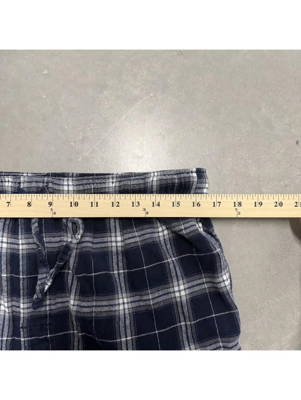 Y2K Men's Navy and White Plaid Fruit of the Loom Pajama Bottoms Sized Large